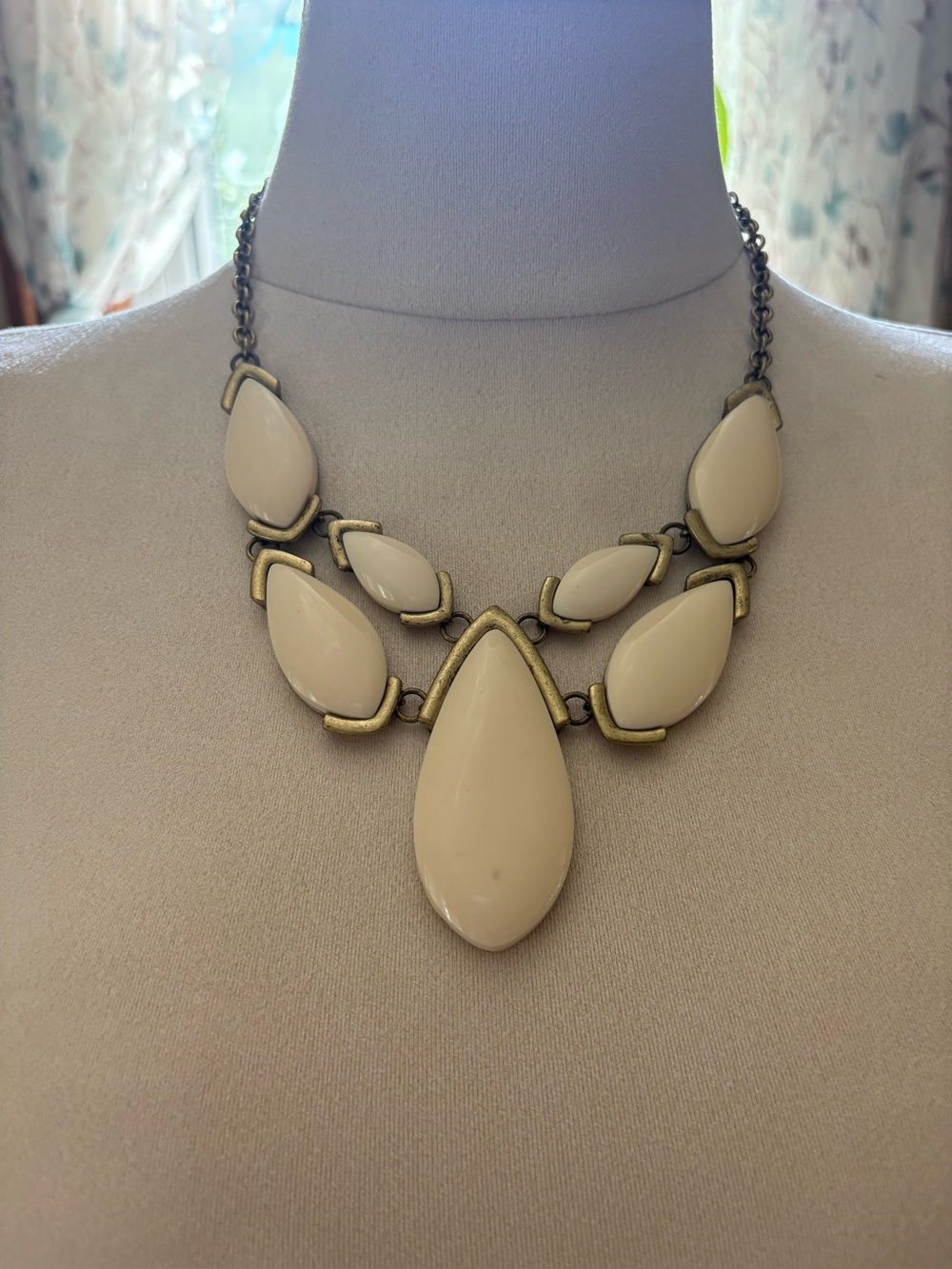 Premier Designs Blanca Elegant Cream Statement Necklace - Women Jewelry